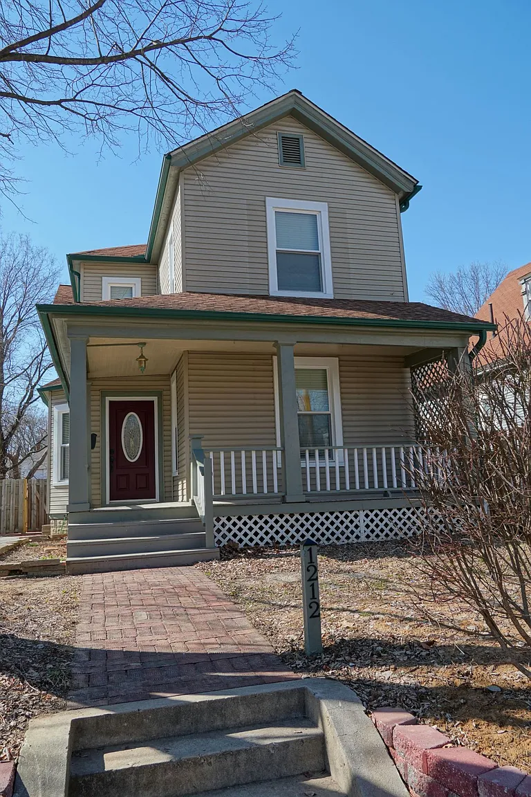 1212 Central Ave photo 1