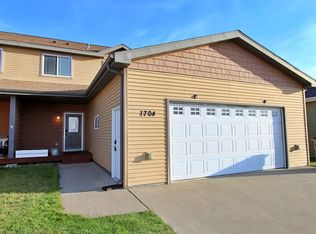 1704 23rd Ave NW, Minot, ND 58703