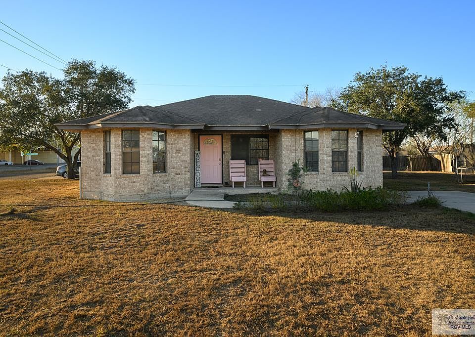 1st image of 660 Granjeno St