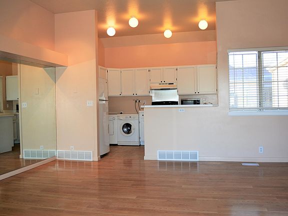 5th image of 1344 W Ocean Ct