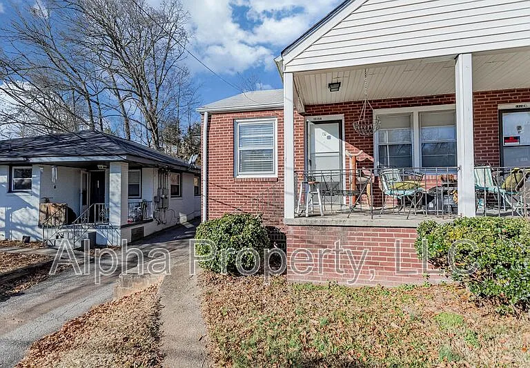 1315 E Washington St #A — Photo 1