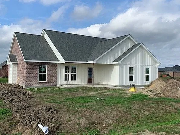 289 Bouverans Cir, Lockport, LA 70374