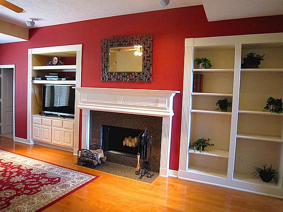 3rd image of 1528 Toluca Dr