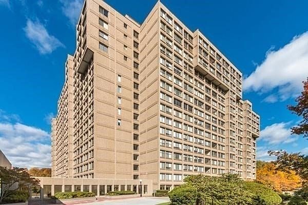 2nd image of 250 Hammond Pond Pkwy APT 1613N