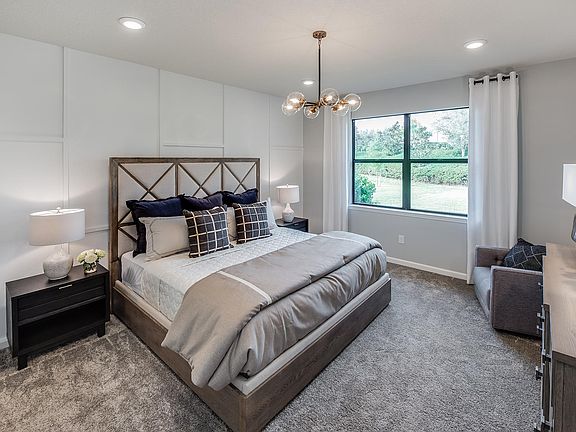 5th image of 165 SE Courances Drive