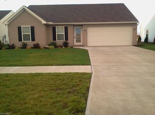 236 Springbrook Cir, Elyria, OH 44035