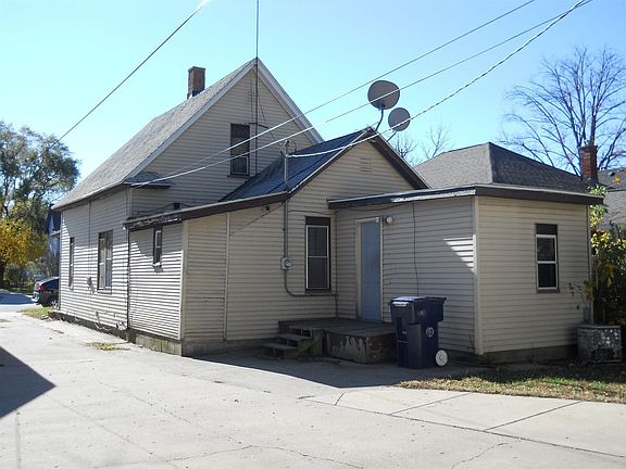 3rd image of 247 W 14th St
