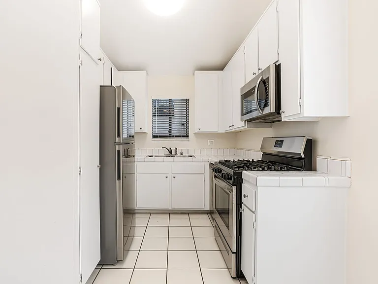 3620 Jasmine Ave — Photo 8