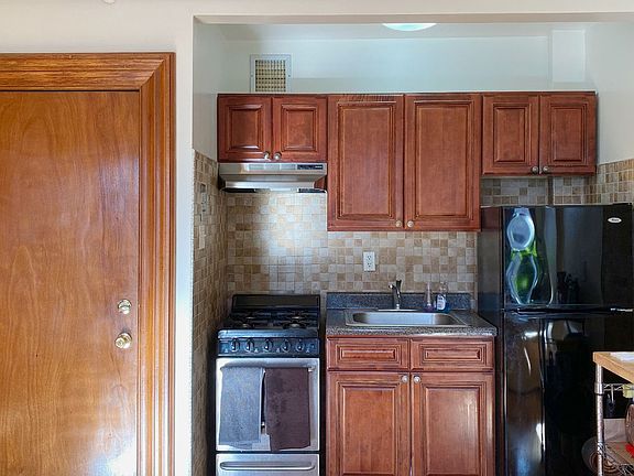 5th image of 73 Gates Ave #5F