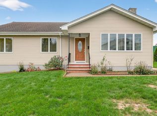 125 Angell St, Fall River, MA 02723