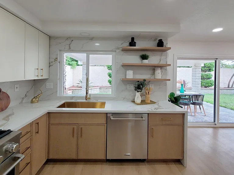 220 S Linhaven Cir — Photo 19