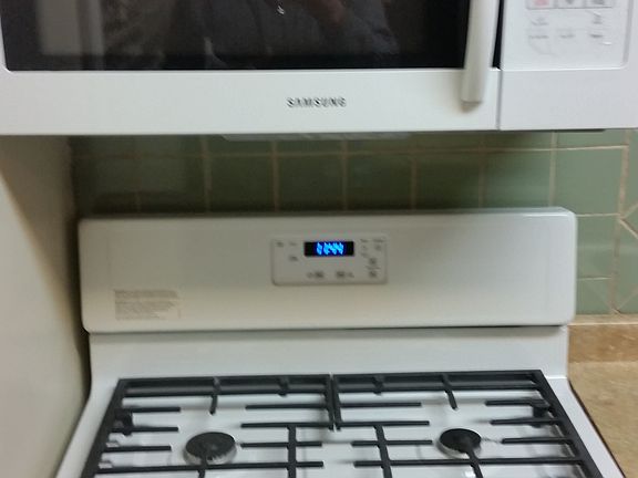Kitchen stove and Microwave