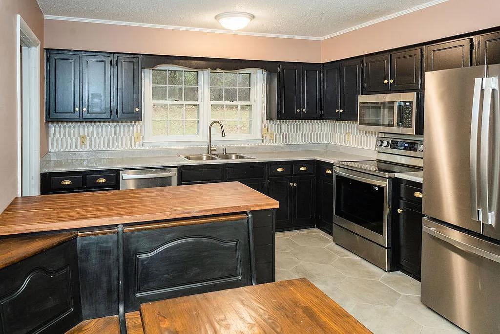 3 bed, 2075 sqft, $1,825 — Photo 3