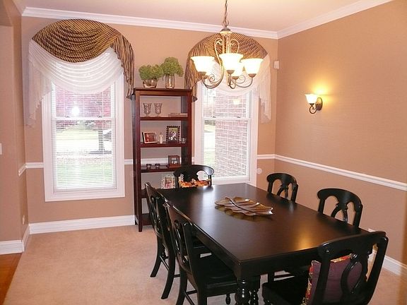3rd image of 224 Aspen Ln