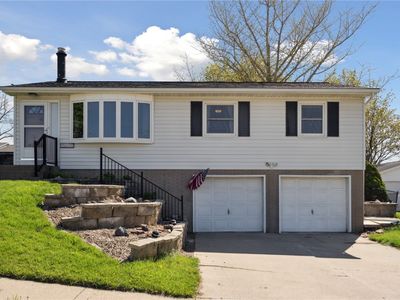 1631 S View Dr NW, Cedar Rapids, IA, 52405