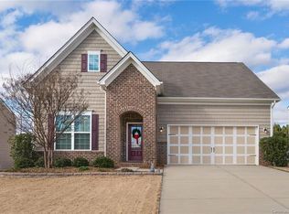 141 Sugar Magnolia Dr, Mooresville, NC 28115