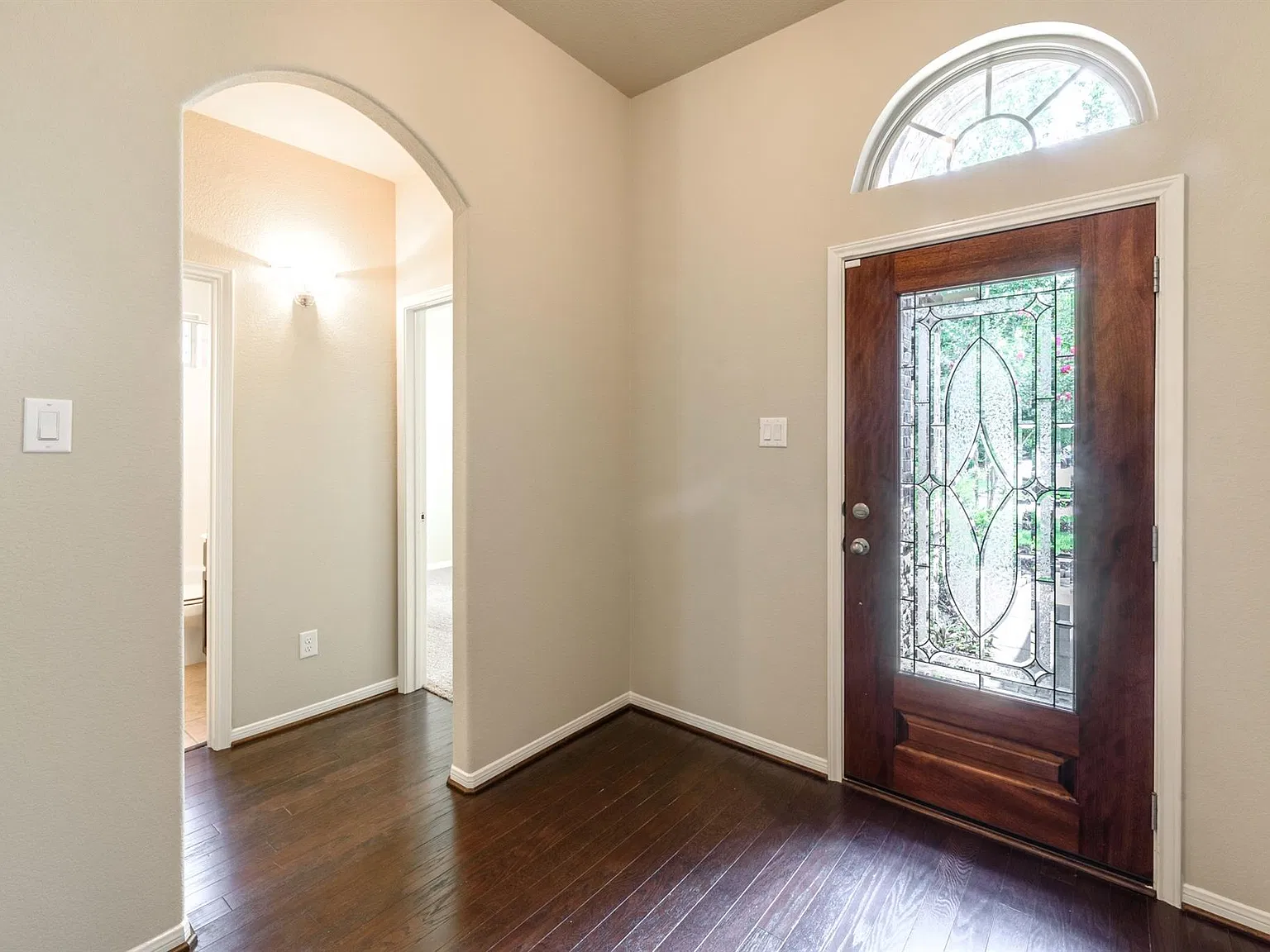 4 bed, 3.5 bath, 2546 sqft, $2,500 — Photo 3