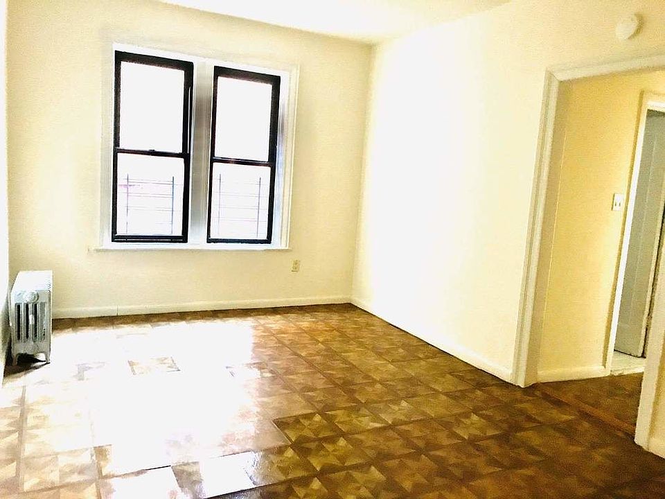 1st image of 2280 Grand Ave APT 1E