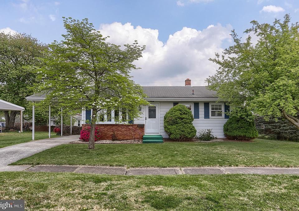 1st image of 20 Shirley Dr