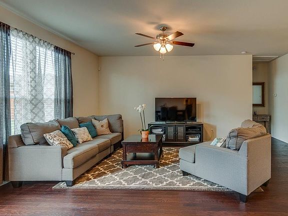 2nd image of 2405 Mirandesa Dr