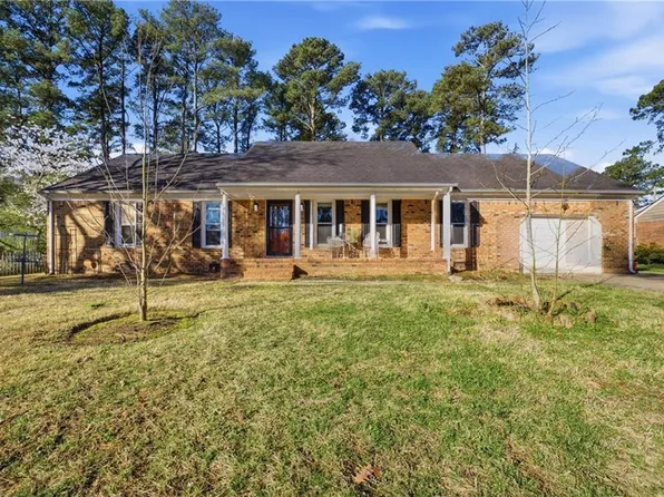 328 Alpine Dr, Chesapeake, VA 23322