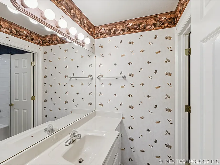 9818 E 83rd Pl — Photo 27