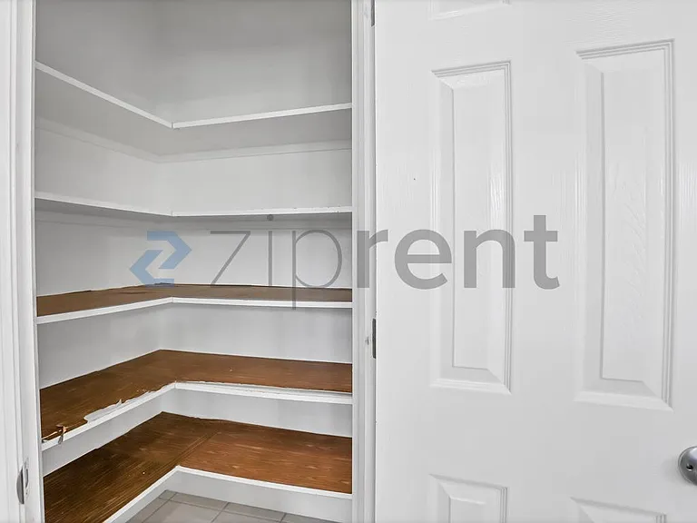 5743 W Chennault Ave — Photo 23