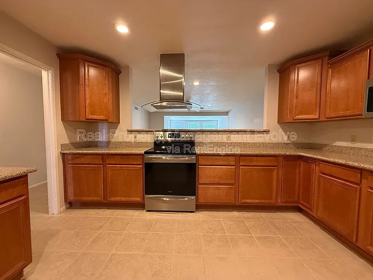 4849 E Lake Point Cir — Photo 6