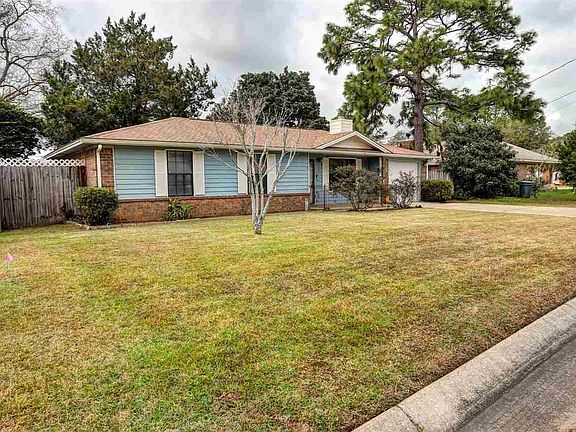 3rd image of 865 Amberwood Dr