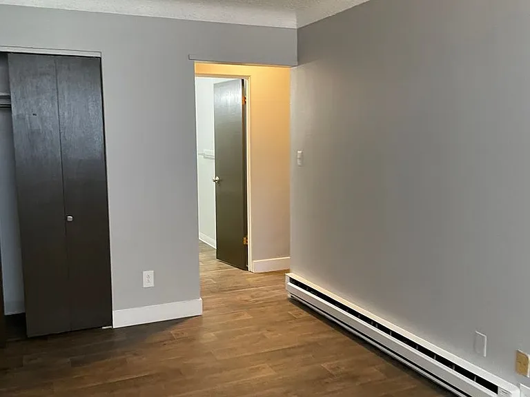 Harvin Apartments — Photo 44
