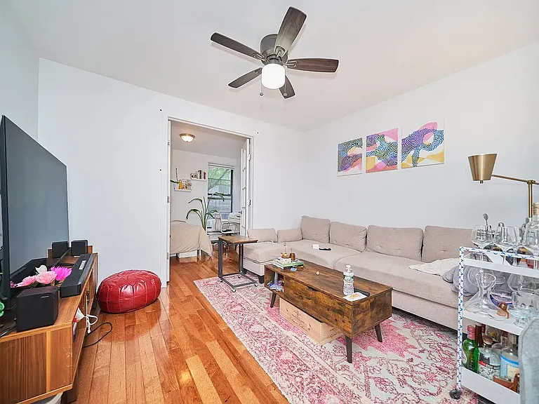 494 9th Ave #2A — Photo 2