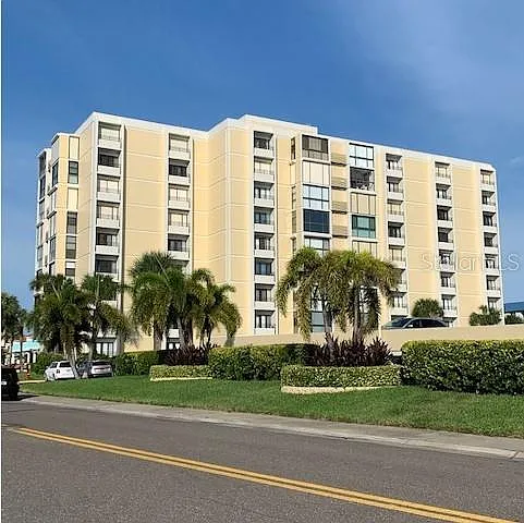 Building Photo - 800 S Gulfview Blvd #302