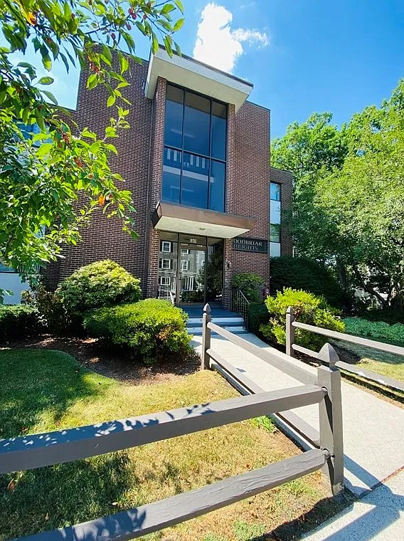 1 bed, 550 sqft, $2,200 — Photo 2