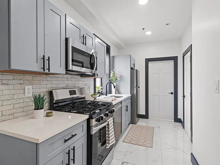 391 Central Ave #5 — Photo 6