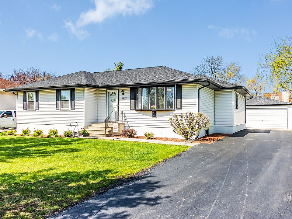 1st image of 377 Whiteside Dr