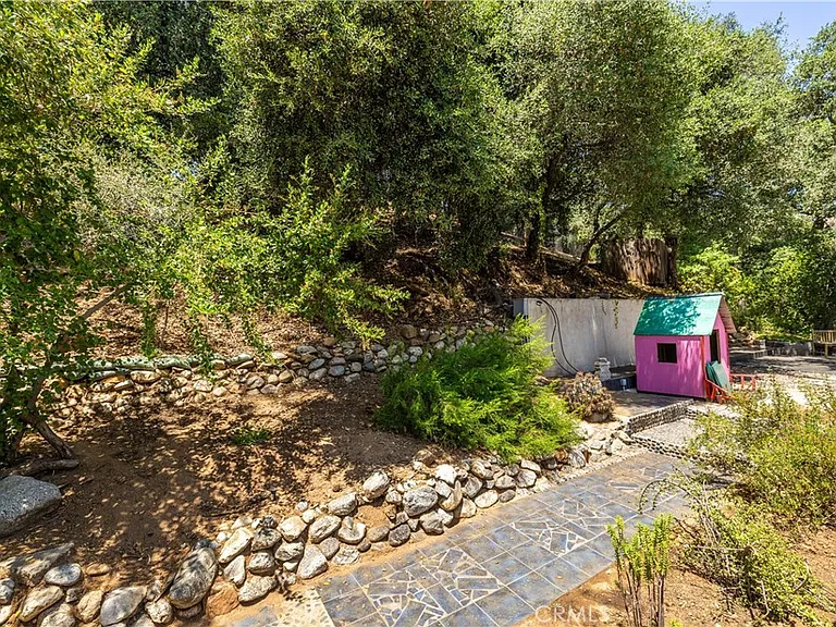 4566 Lower Live Oak Canyon Rd — Photo 45