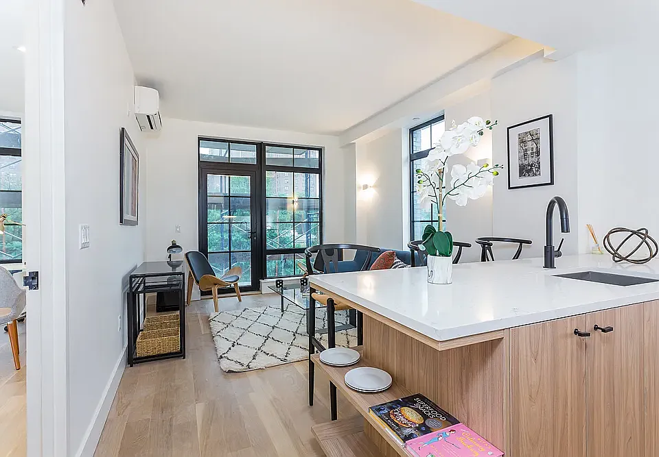 25 Bruckner Blvd #5S