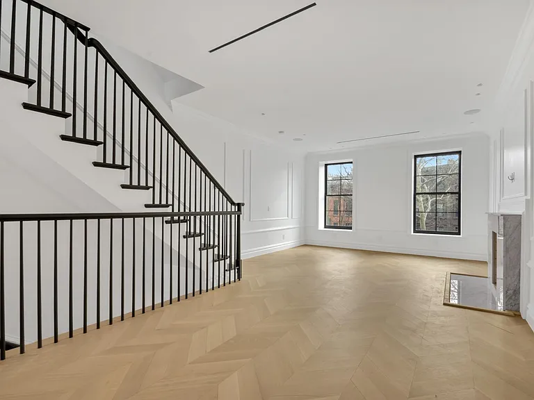 261 Clifton Pl #1 — Photo 10