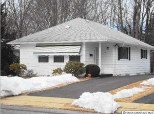 91 Niagara Dr, Toms River, NJ