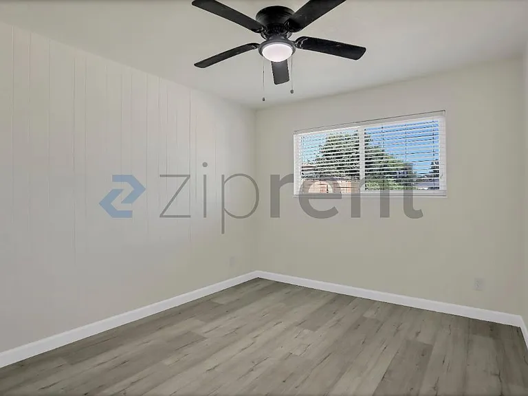 3097 W Sussex Way — Photo 7