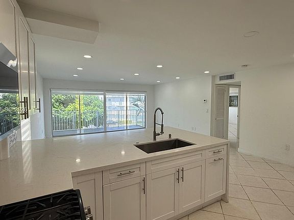 3rd image of 7701 SW 88th St #B330