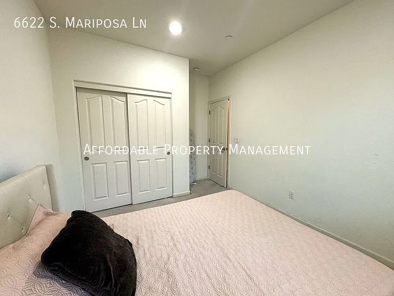 6622 S Mariposa Ln — Photo 19