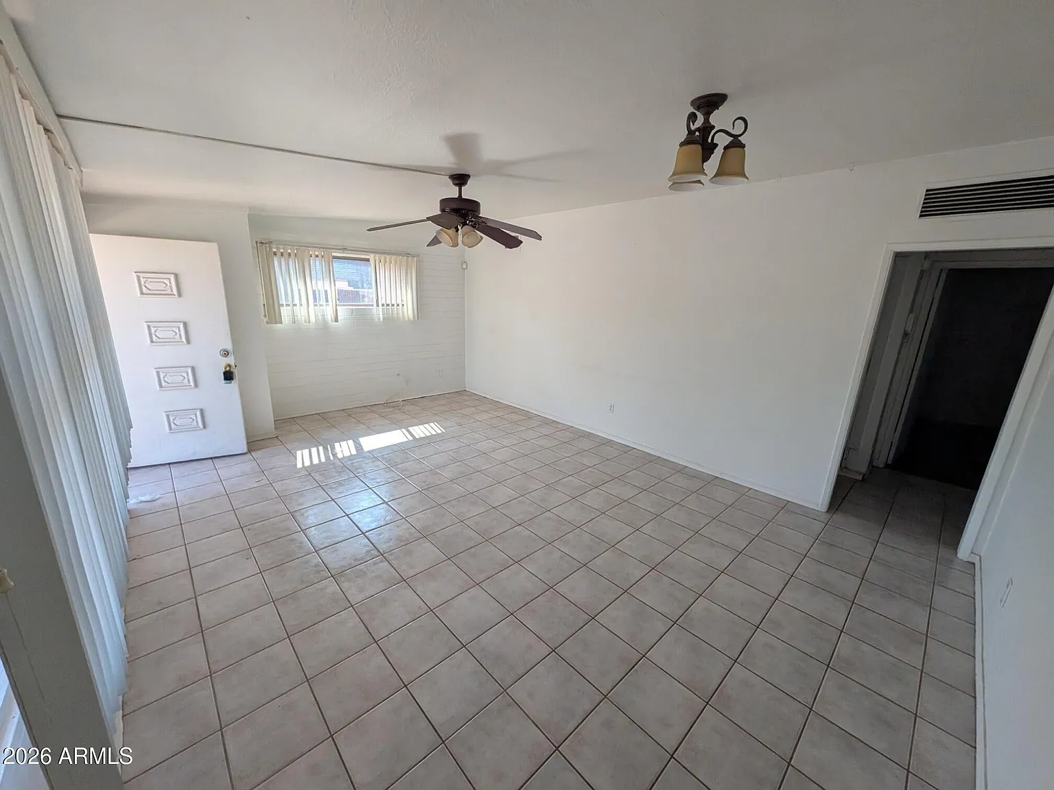 3 bed, 1661 sqft, $3,000 — Photo 3