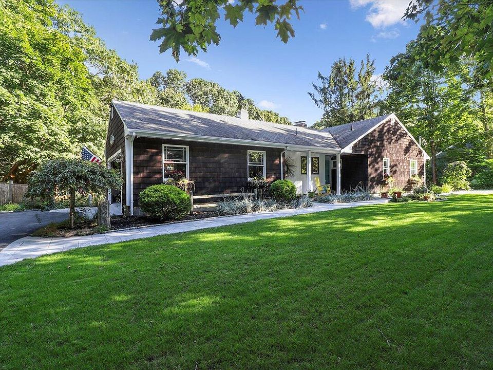 6 Dwight Avenue, Plymouth, MA 02360 Zillow