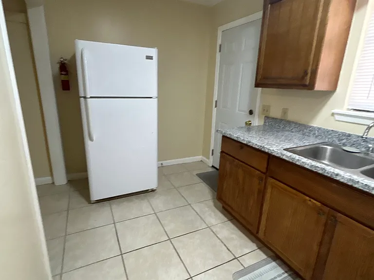 558 S Flannery Rd #B — Photo 9