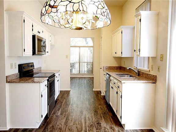 5th image of 7339 Highland Heather Ln