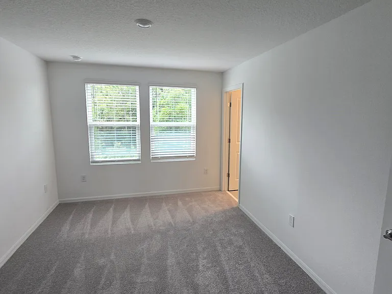 2878 Skyline Loop — Photo 11