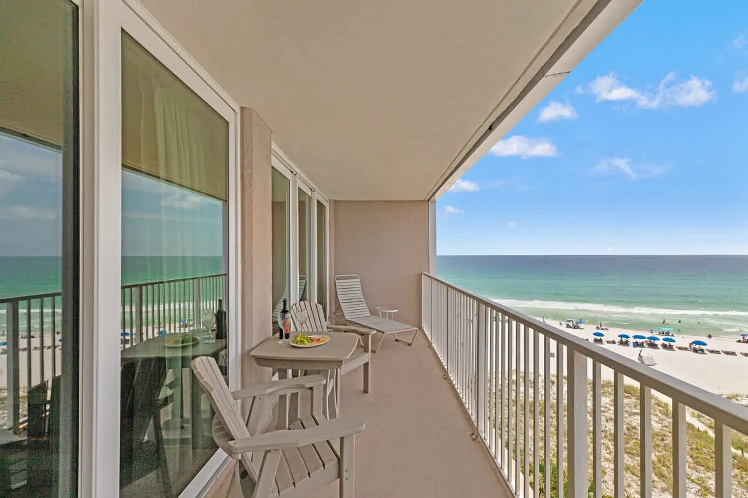 2 bed, 2.0 bath, 1044 sqft, $2,700 — Photo 2