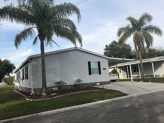 3rd image of 16827 La Mota Way