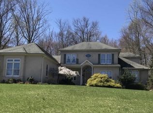 4 Split Rock Rd, North Haledon, NJ 07508